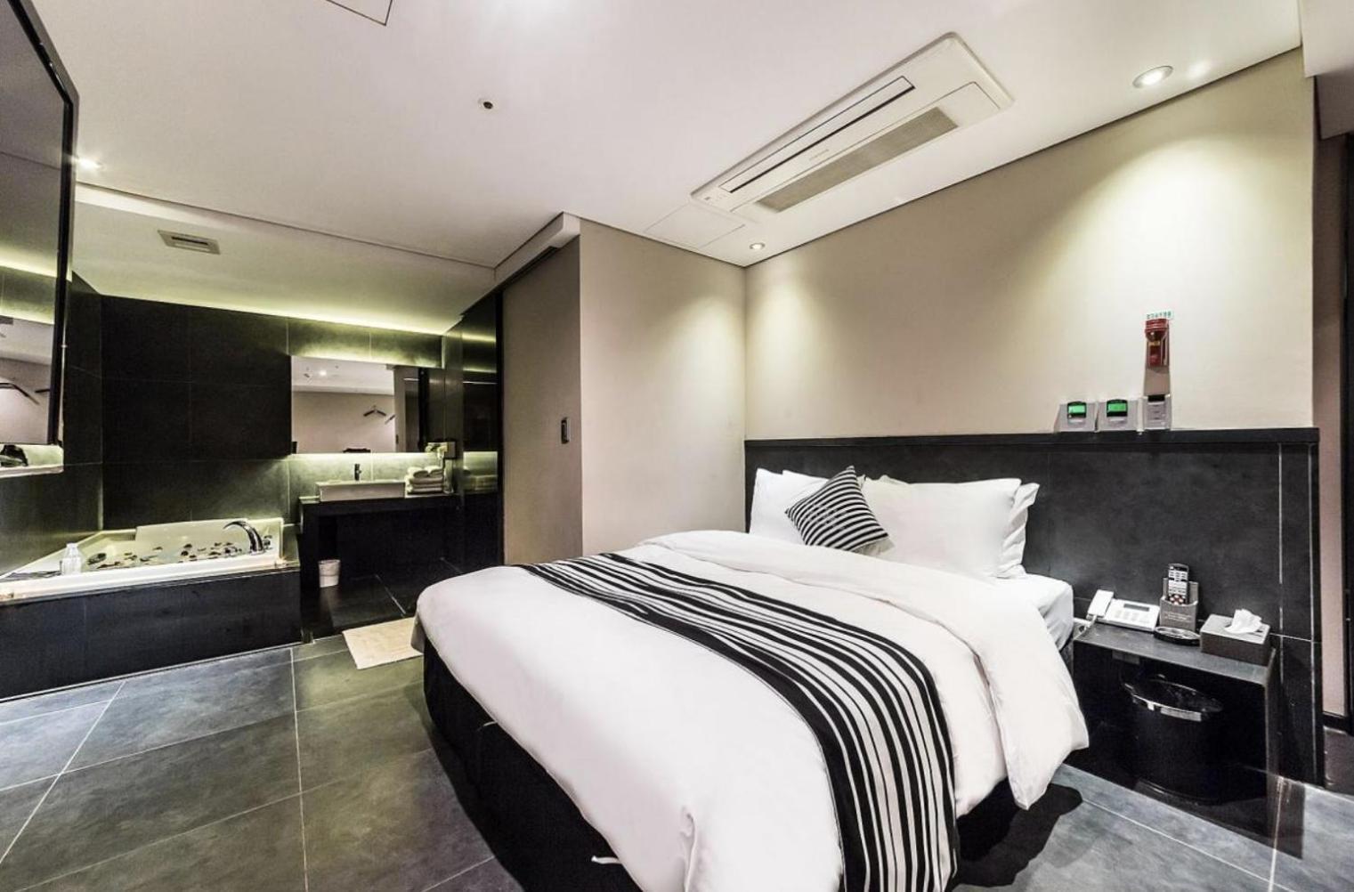 Adlige Hotel Seoul Exteriör bild